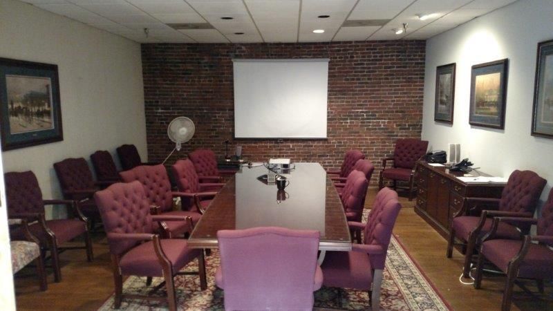 Emerson Place: 220 Emerson Pl, Davenport, IA 52801